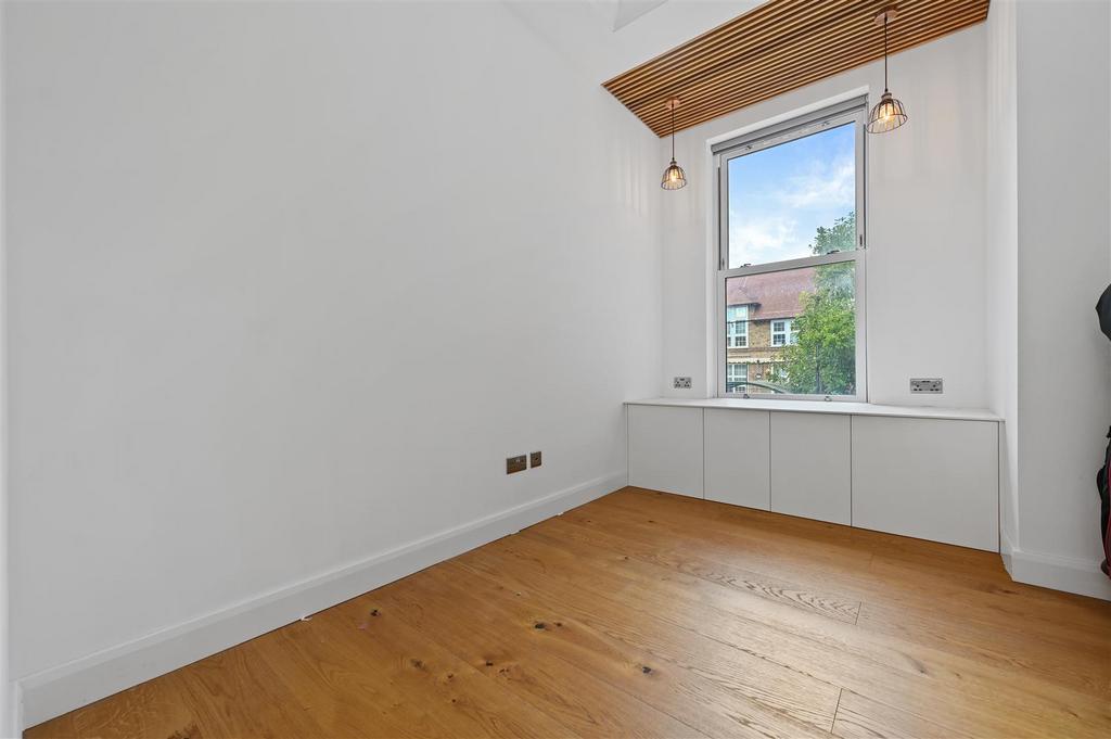 Lena Gardens - Reception