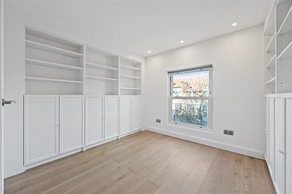 Study / Bedroom