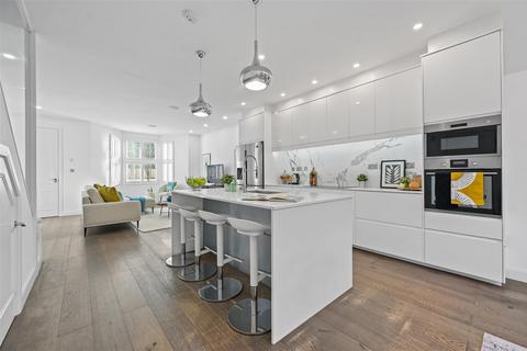 5 bedroom terraced house for sale, Lena Gardens, London W6