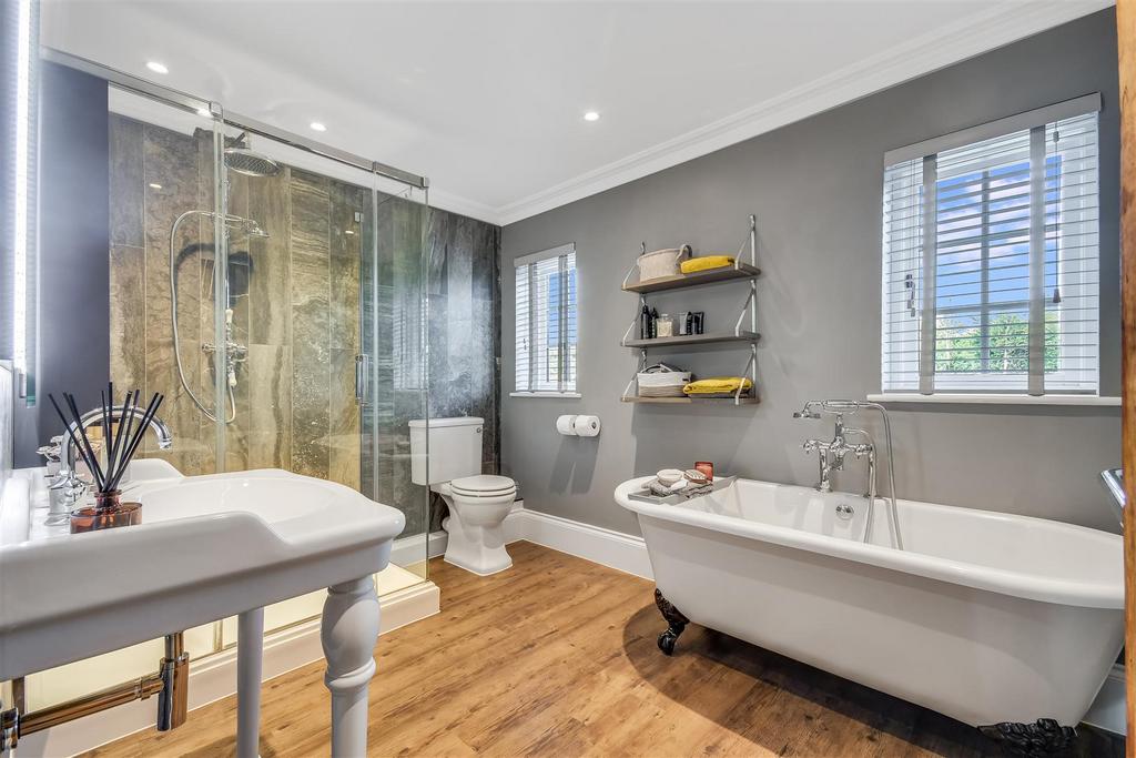 DSC 2002-DSC 2006.jpg