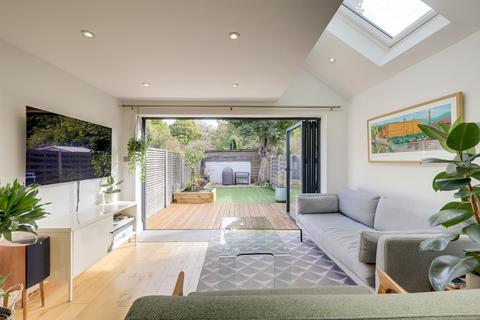 undefined, Leahurst Road, London, SE13