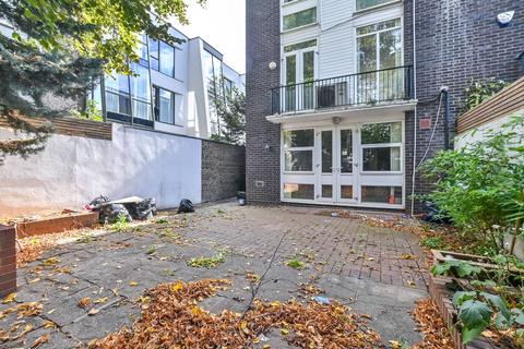 Elliott Square, Primrose Hill, London, NW3