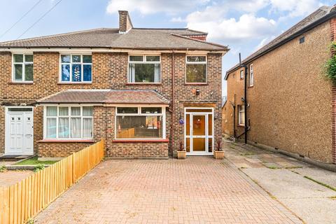 Coulsdon Road, Caterham CR3
