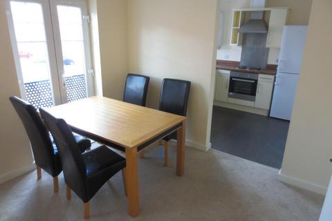 2 bedroom flat to rent, Sanderson Villas, Gateshead, NE8 4TL