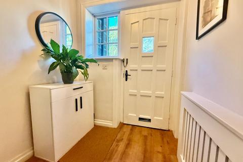 3 bedroom terraced house to rent, The Row, Rawdon, Leeds, West Yorkshire, LS19