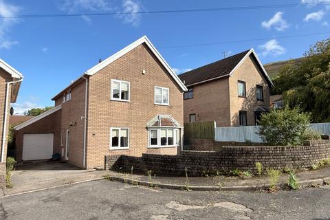 4 bedroom detached house for sale, Derwen Deg Close, Abergavenny NP7