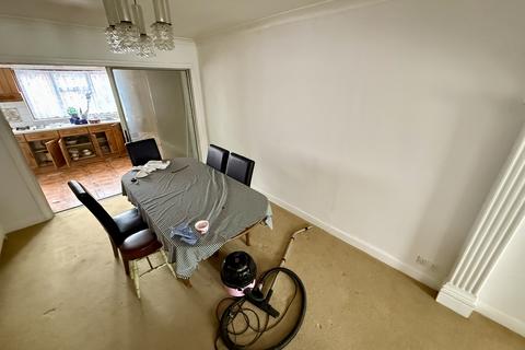 undefined, Western Avenue, Greenford UB6