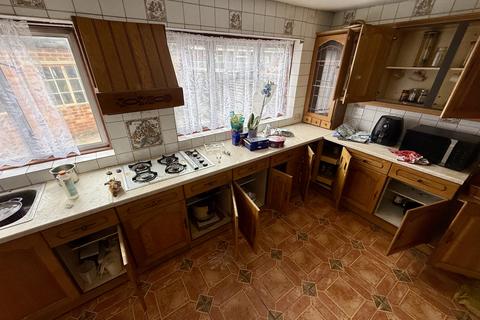 undefined, Western Avenue, Greenford UB6