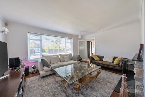 3 Birnam Close, Ripley, Woking, GU23 6JH