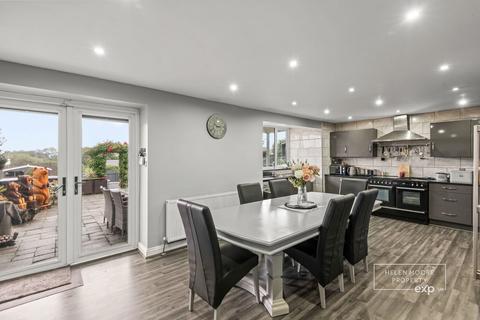4 bedroom semi-detached house for sale, Sherford Road, Plymouth PL9