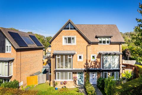 undefined, Roundburrow Close, Warlingham, CR6