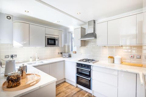 undefined, Roundburrow Close, Warlingham, CR6