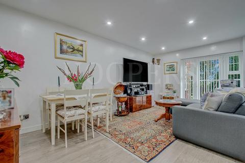 1 bedroom flat for sale, Dollis Hill Lane, London, NW2
