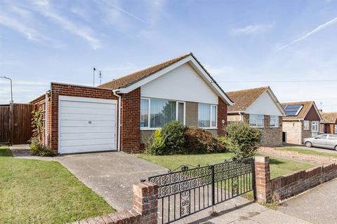 3 bedroom detached bungalow for sale, Meteor Avenue, Whitstable