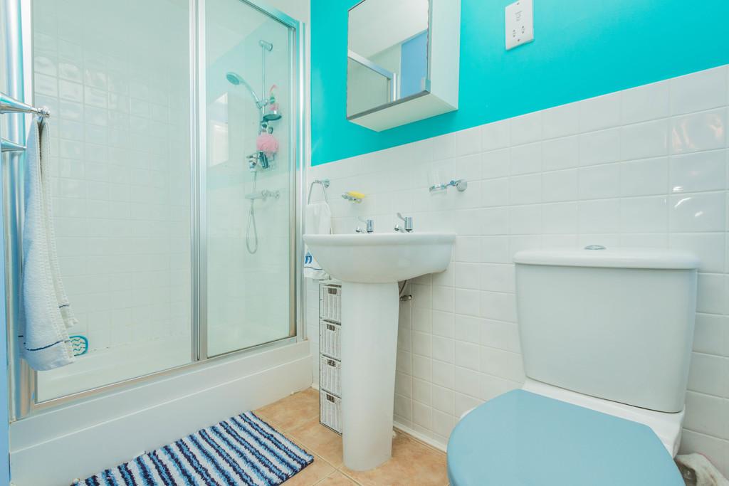 En Suite Shower Room (Bed 2)