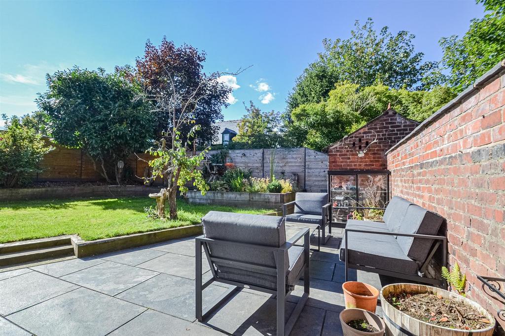 Patio & Garden