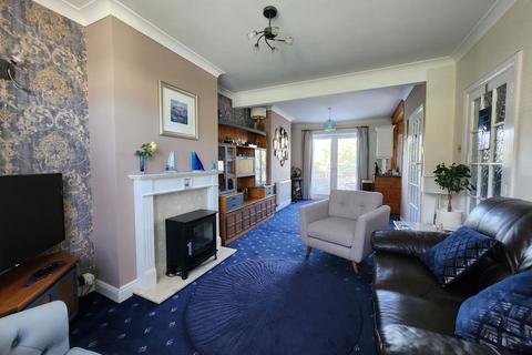 3 bedroom semi-detached house for sale, Nash Court Road, Margate CT9