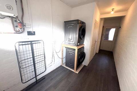 38 Kirkstall Crescent, Walsall, WS3 2SR