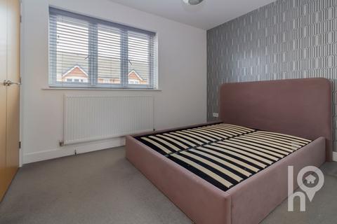 3 bedroom semi-detached house for sale, Lavender Avenue, Sheerness ME12