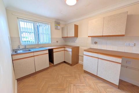 1 bedroom apartment for sale, Sutton Court, Skegness, PE25
