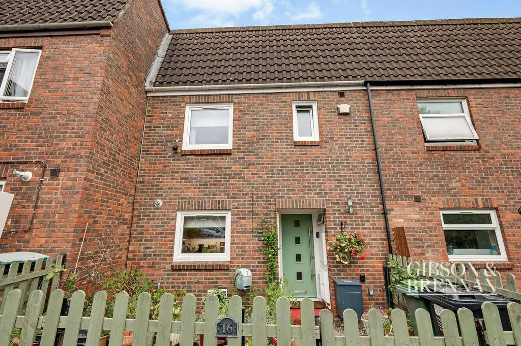 Rowenhall, Basildon, SS15 bed terraced house for sale £350,000