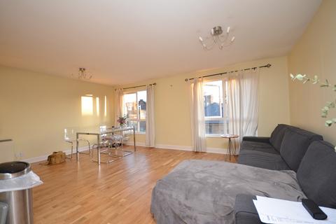2 bedroom flat to rent, Durward Street, London E1