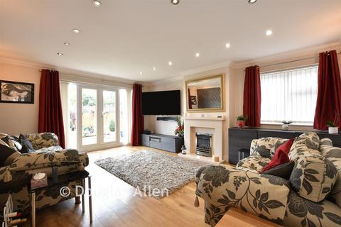 5 bedroom detached house for sale, Church Road, Noak Bridge, Basildon, Essex