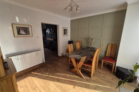 3 bedroom semi-detached house for sale, Mortimer Street, Leominster, HR6 8PG