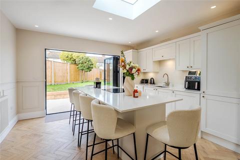 28 Beecroft Way, Dunstable, LU6 1ED