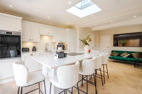 28 Beecroft Way, Dunstable, LU6 1ED