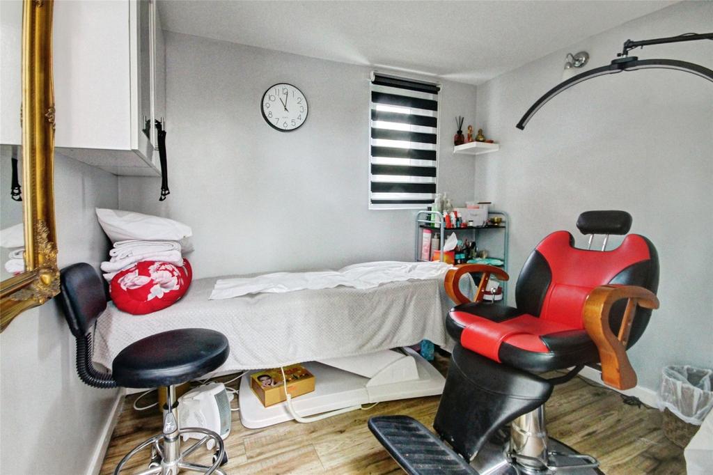 Beauty Room