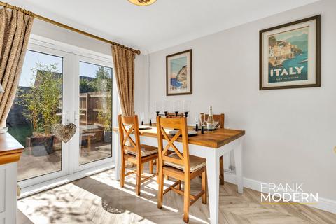 40 Pheasant Grove, Werrington, Peterborough, PE4 5BG
