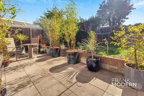 40 Pheasant Grove, Werrington, Peterborough, PE4 5BG