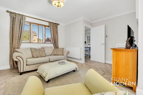 40 Pheasant Grove, Werrington, Peterborough, PE4 5BG