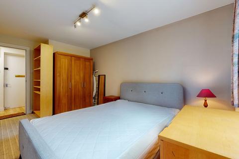 2 bedroom flat to rent, Oswin Street, London SE11