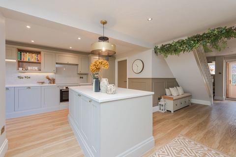 4 bedroom detached house for sale, Millbrook Drive, Lichfield WS14