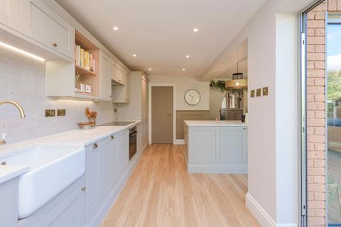 4 bedroom detached house for sale, Millbrook Drive, Lichfield WS14