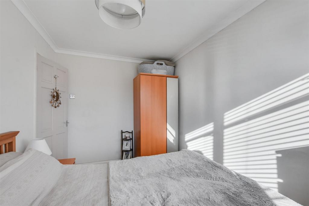 Bedroom 1 2.jpeg