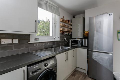 45 Wallace Crescent, Roslin, EH25 9LN