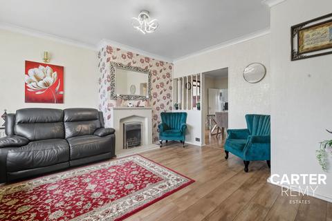 undefined, Highfield Gardens, Grays, RM16