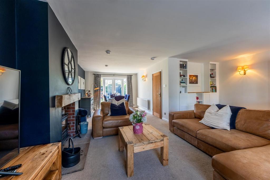 26 The Avenue-010.jpg