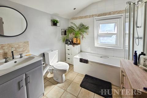 2 bedroom terraced house for sale, Church Lane, Wallington