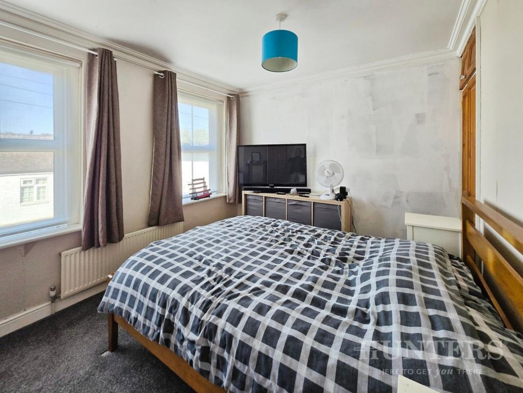 Pbox-bedroom-343207.jpg
