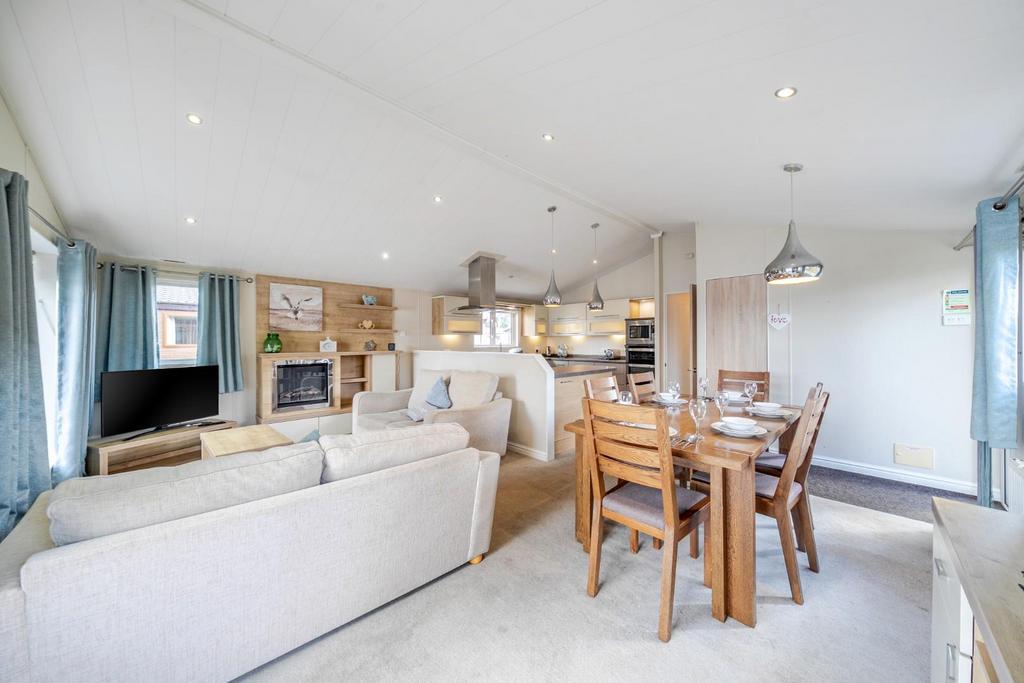 2nd view OPEN PLAN RECEPTION.jpg