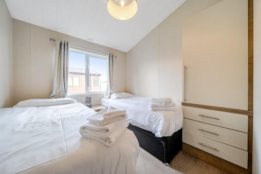 BEDROOM THREE.jpg