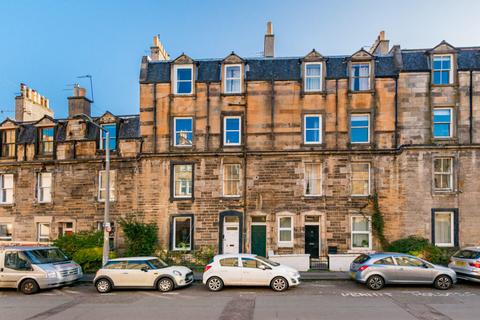 17 (3F1) Blackwood Crescent, Newington, EH9 1RA