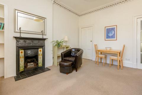 2 bedroom flat for sale, 17 (3F1) Blackwood Crescent, Newington, EH9 1RA