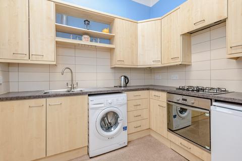 2 bedroom flat for sale, 17 (3F1) Blackwood Crescent, Newington, EH9 1RA