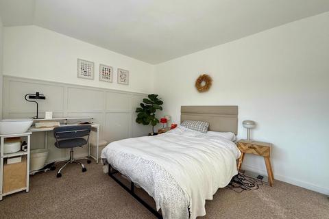 66 Abbots Grove, Stevenage, SG1 1NS