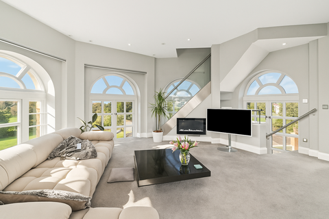 undefined, Royal Drive, London N11